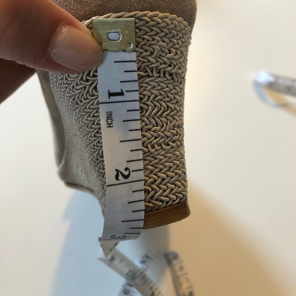 Suede bow wedge shoe - Picture 6 of 6